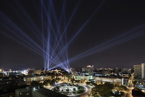 Rafael Lozano-Hemmer, "Open Air". Commissioned by the Association for Public Art, Philadelphia, 2012. Photo by: James Ewing
