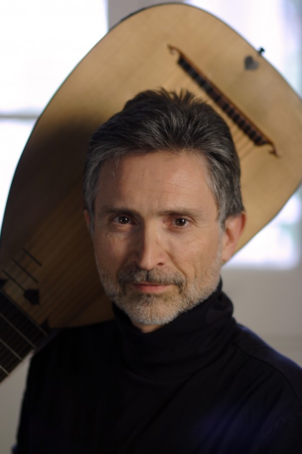 Ronn McFarlane, lutenist. Photo by Jackie Mathey