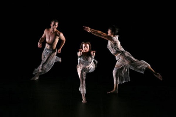 Trisha Brown Dance Company, "Set and Reset." Photo from www.trishabrowncompany.org