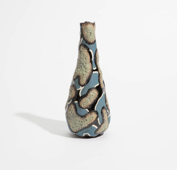 Jessica Hans, "Algae Vase." Image courtesy Savery Gallery