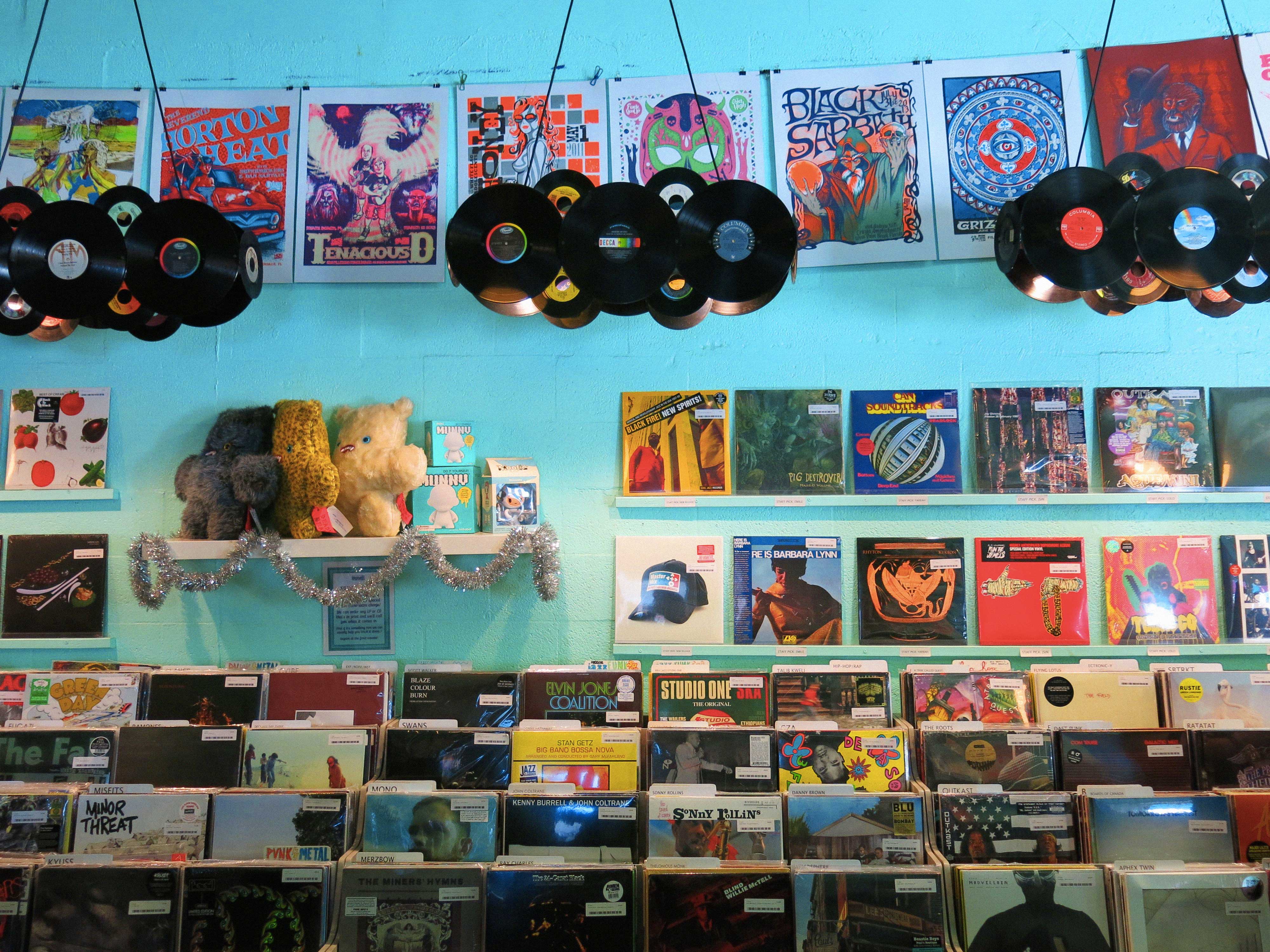 Crustshellpierce:  A New Sound In Indie Music - 90j5lnu